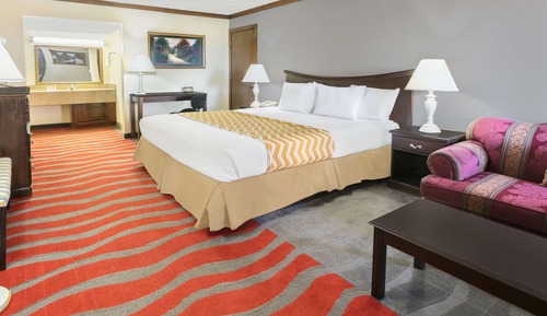 Standard Room, 1 King Bed, Non Smoking