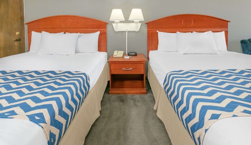Standard Room, 2 Queen Beds, Smoking