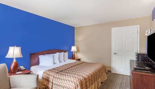 Room, 1 King Bed, Non Smoking (Second Floor)