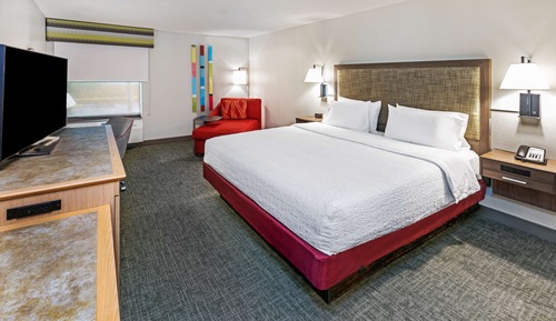 One king bed non smoking