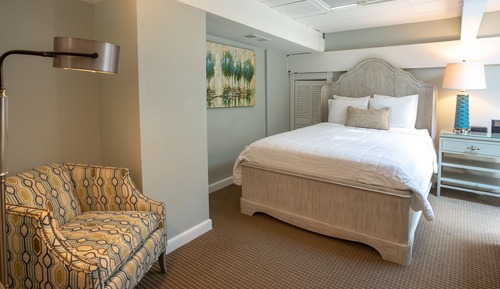 Suite, Multiple Bedrooms (River View) - Stair Access Only