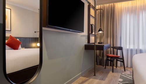 Family Room, 1 King Bed, Connecting Rooms