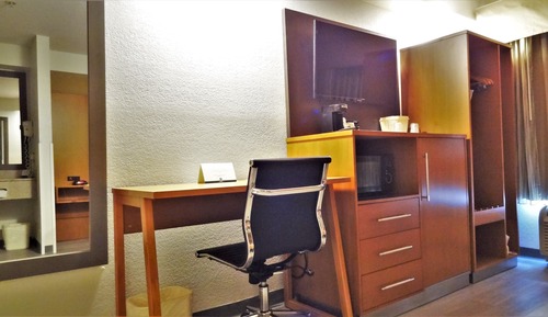 Suite, 2 Double Beds, Non Smoking