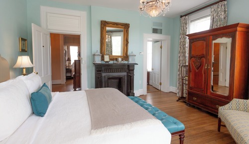 Grand Room, 1 King Bed (Russell Fiore)