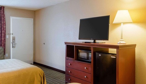 Standard Room, 2 Queen Beds, Smoking
