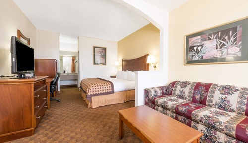 Suite, 1 King Bed, Non Smoking