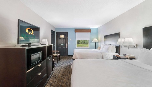Room, 2 Queen Beds, Smoking