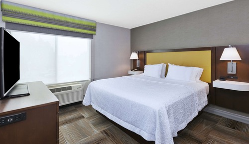 Suite, 1 King Bed, Non Smoking