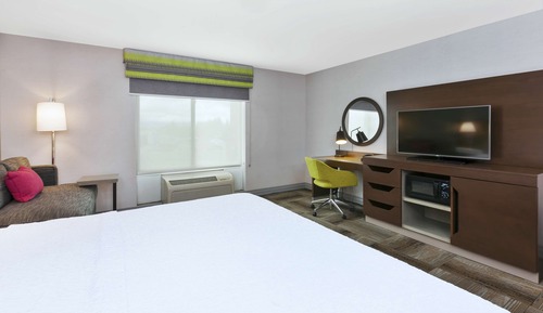 One king bed non smoking