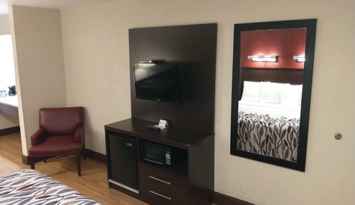 Superior Room, 1 King Bed, Non Smoking (Larger Room)