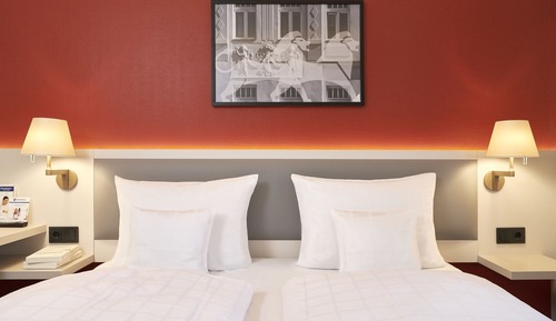 Standard Room, 1 Double Bed (Street View)