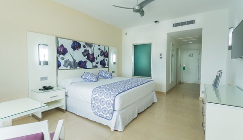 Double Room (No balcony - M)