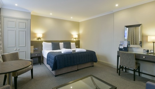 Junior King Suite