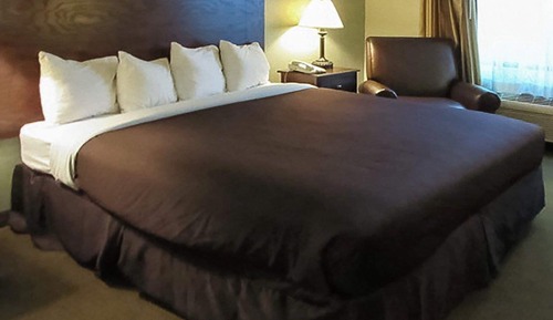 Standard Room, 1 King Bed
