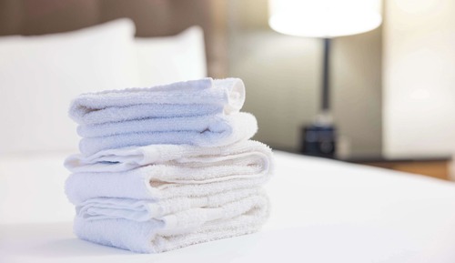 Deluxe Room, 1 King Bed, Accessible, Refrigerator & Microwave (Tub, Upper Floor)