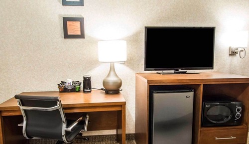 Standard Room, 1 King Bed, Non Smoking, Jetted Tub