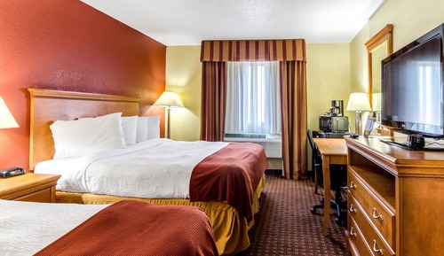 Standard Room, 2 Queen Beds, Non Smoking