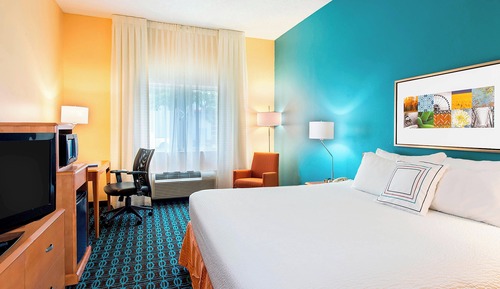 Deluxe Room, 1 King Bed with Sofa bed, Non Smoking