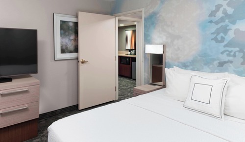 Suite, 1 King Bed with Sofa bed, Balcony