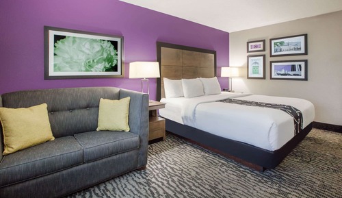 Studio Suite, 1 King Bed, Non Smoking