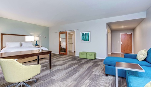 Studio, 1 King Bed, Accessible, Non Smoking (Hearing)