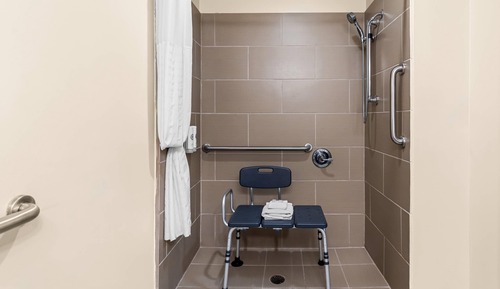Suite, 1 King Bed, Accessible, Non Smoking