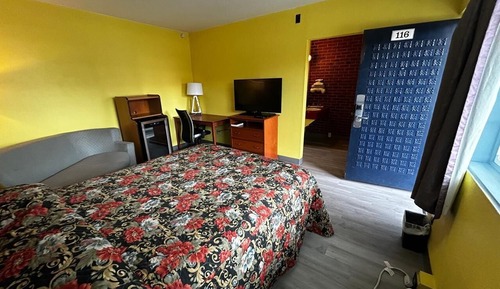 Room, 1 Queen Bed, Non Smoking