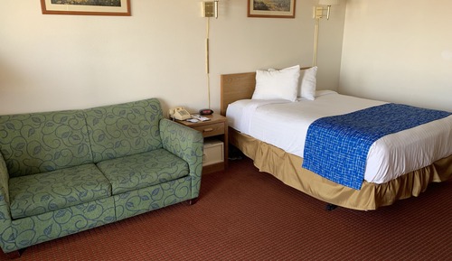Standard Room, 1 Queen Bed