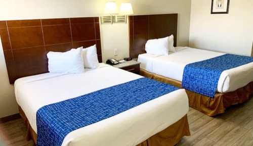 Deluxe Room, 2 Queen Beds, Non Smoking