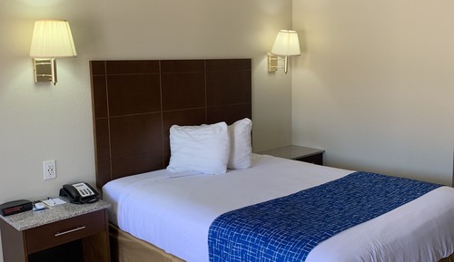 Deluxe Room, 1 Queen Bed, Non Smoking