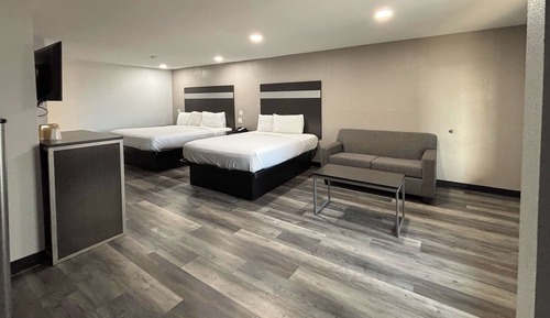 Standard Room, Multiple Beds, Non Smoking