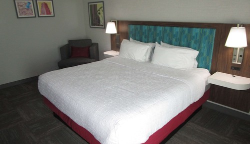 Standard Room, 1 Queen Bed, Accessible, Bathtub