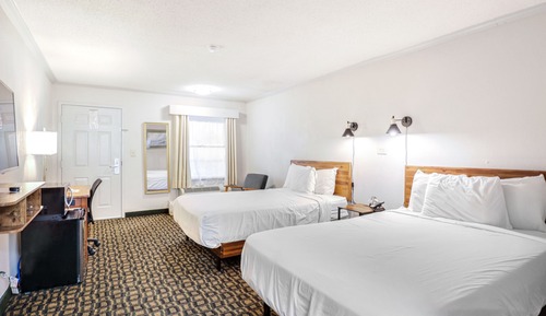 Standard Room, 2 Double Beds, Non Smoking