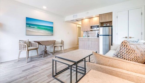 Gulf Front First Floor Suite