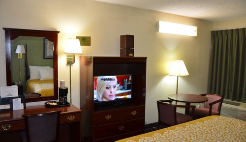 Double Room, Smoking