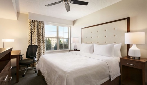 Suite, 1 King Bed, Accessible, Non Smoking