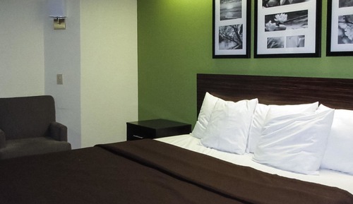 Standard Room, 1 King Bed, Smoking