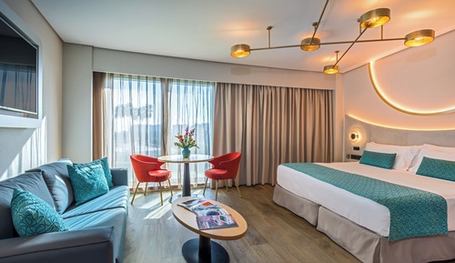 Premium Room (Deluxe 3 adults)