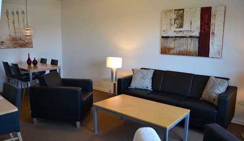 Junior Suite, 1 King Bed, Non Smoking, Jetted Tub (Living Room)