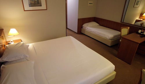 Standard Room, 1 King Bed (1 Extra Bed)