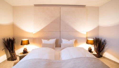 Suite, 2 Bedrooms, Balcony