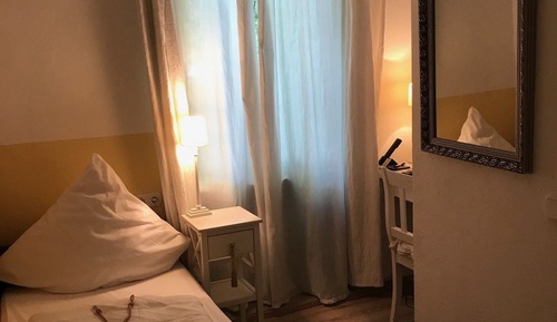 Economy Single Room (Dachgeschoss/Anbau)