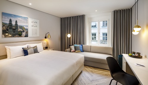Twin Room (Plus)