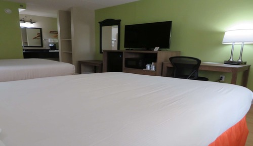 Suite, 2 Queen Beds, Non Smoking, Kitchen (with Sofabed)