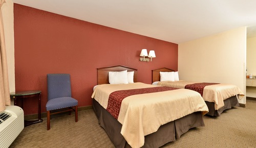 Deluxe Room, 2 Queen Beds, Non Smoking