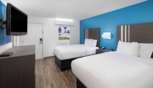 Room, 2 Double Beds, Accessible, Non Smoking (Mobility)