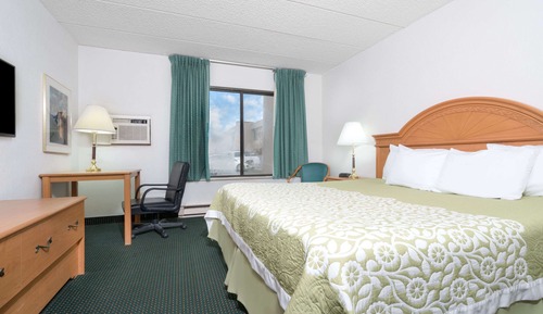 Standard Room, 1 King Bed