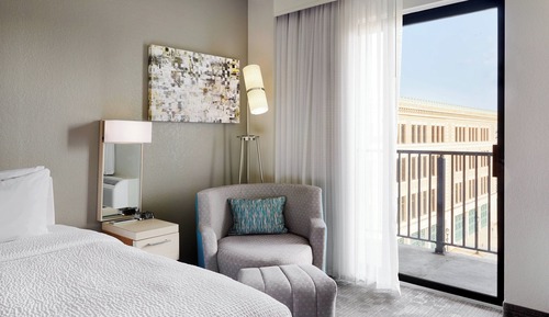 Room, 1 King Bed, Balcony