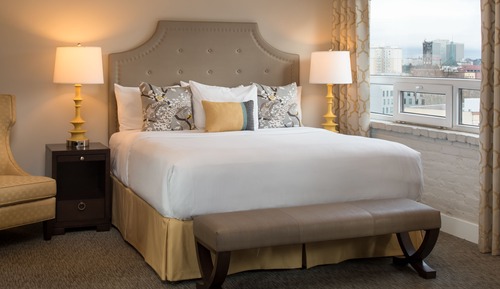 Standard Room, 1 King Bed