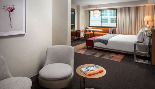 Studio Suite, 1 King Bed, Non Smoking (Mobility/Hearing Access, Roll-In Shwr)